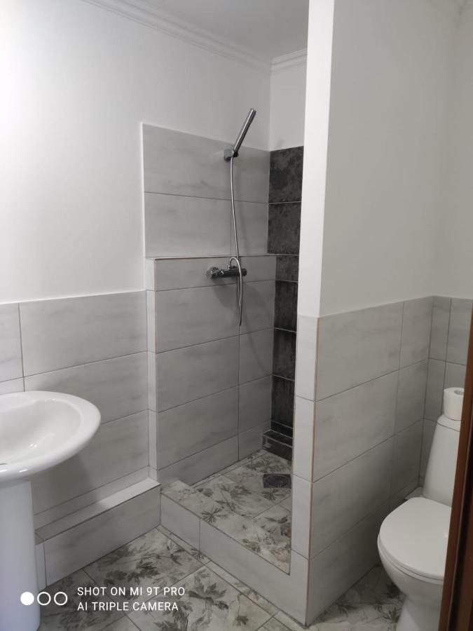 Studio In The Center City Кишинёв Экстерьер фото